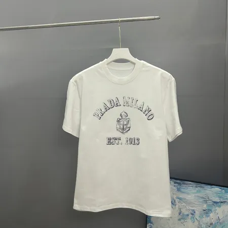 プラダ Tシャツ