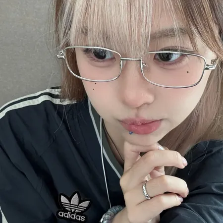 アディダス パーカー