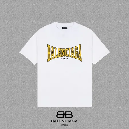 バレンシアガ Tシャツ