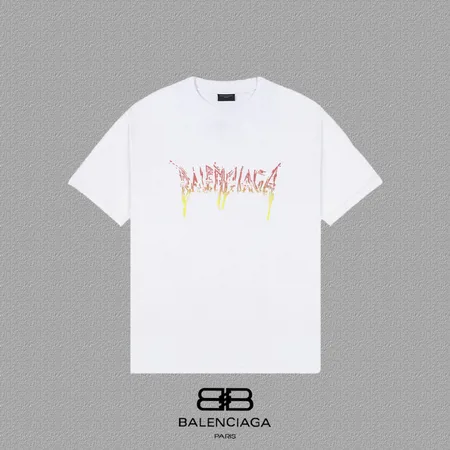 バレンシアガ Tシャツ