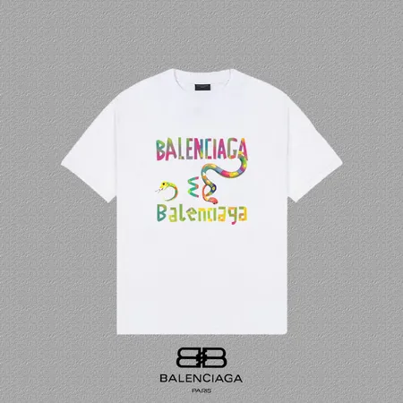 バレンシアガ Tシャツ