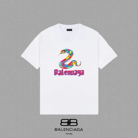 バレンシアガ Tシャツ