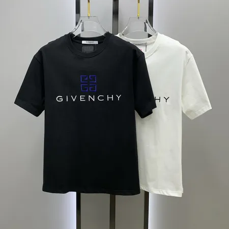 ジバンシィ Tシャツ