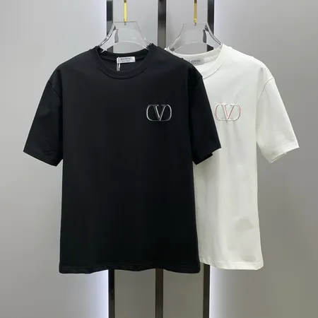 ヴァレンティノ Tシャツ