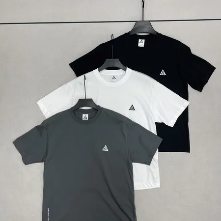 ナイキ Tシャツ