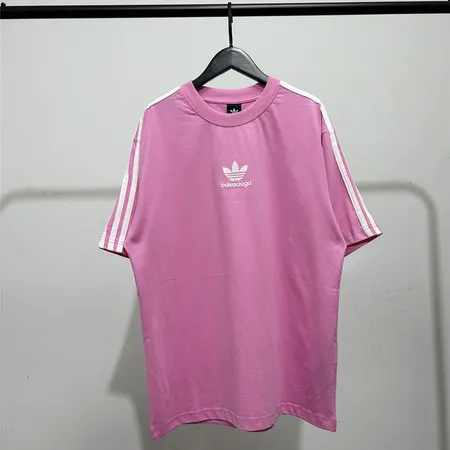 アディダス Tシャツ