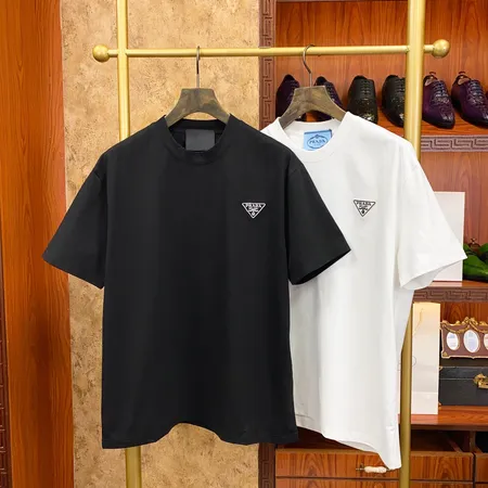 プラダ Tシャツ