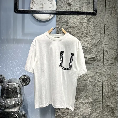 ヴィヴィアン・ウエストウッド Tシャツ