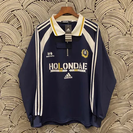 アディダス パーカー