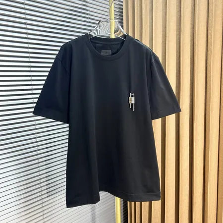 ジバンシィ Tシャツ