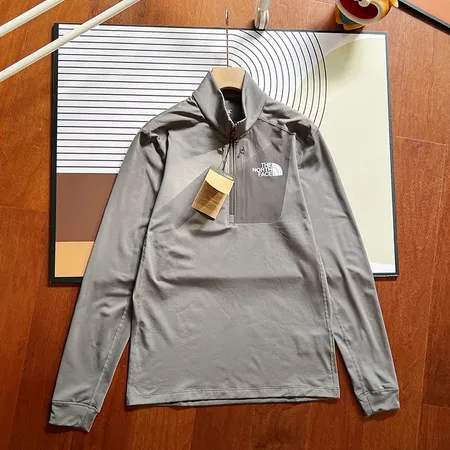 ノースフェイス パーカー