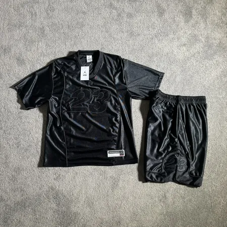 エアジョーダン Tシャツ