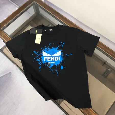 フェンディ Tシャツ