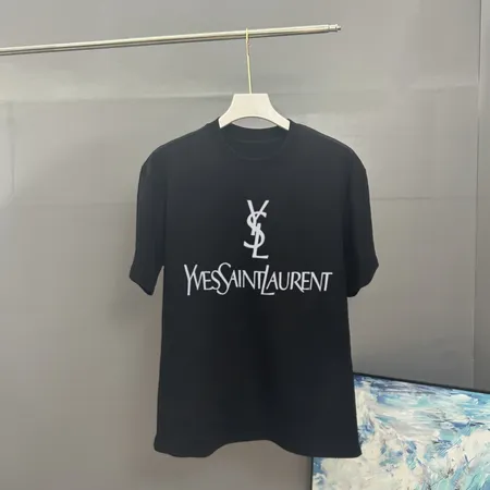 イブサンローラン Tシャツ