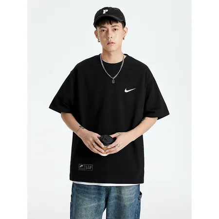 ナイキ Tシャツ