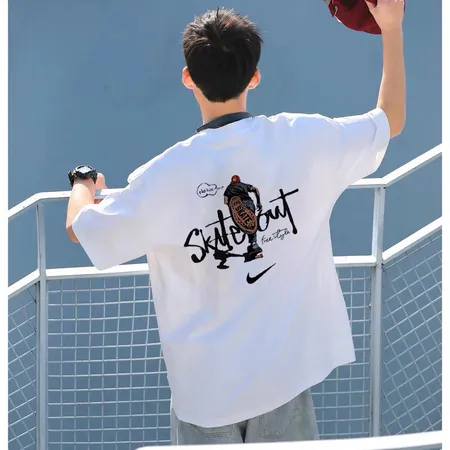 ナイキ Tシャツ