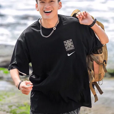 ナイキ Tシャツ