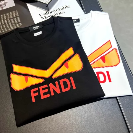 フェンディ Tシャツ
