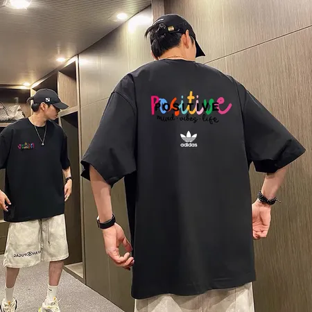 アディダス Tシャツ