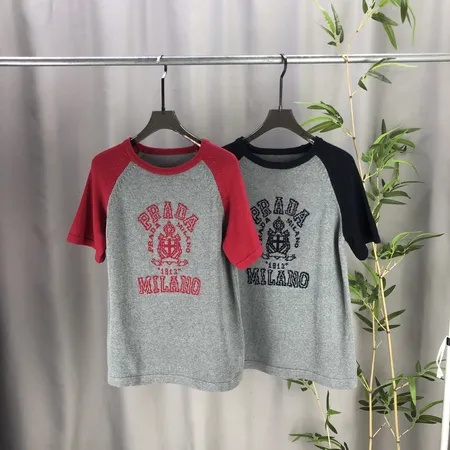 プラダ Tシャツ