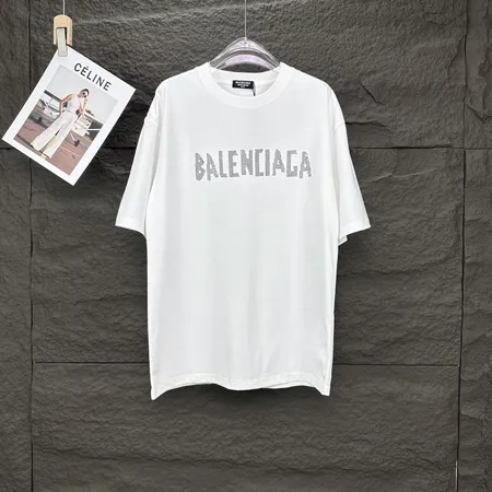 バレンシアガ Tシャツ