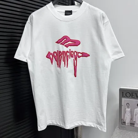 バレンシアガ Tシャツ