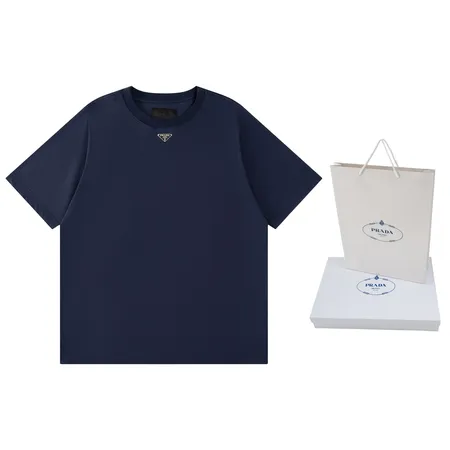 プラダ Tシャツ