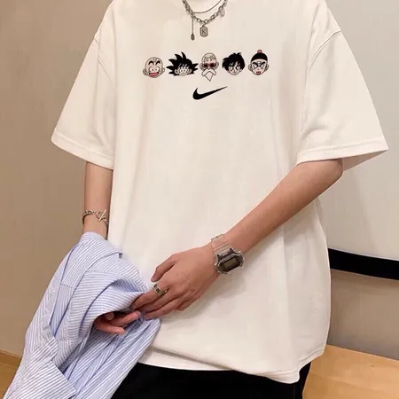 ナイキ Tシャツ