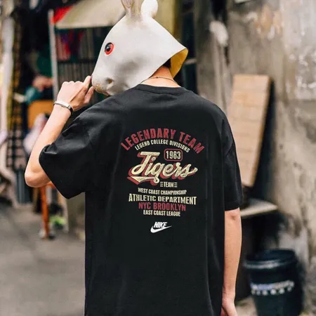 ナイキ Tシャツ