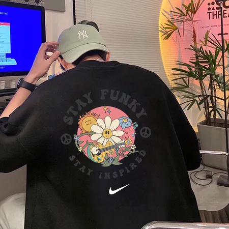 ナイキ Tシャツ