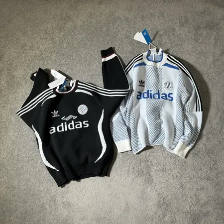 アディダス パーカー