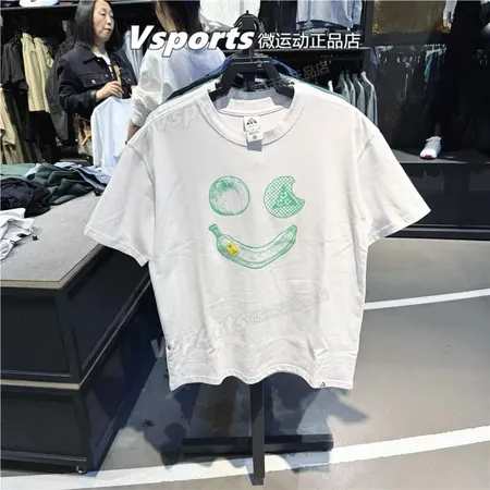 ナイキ Tシャツ