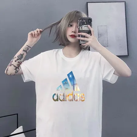 アディダス Tシャツ