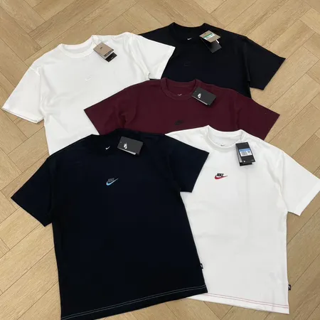 ナイキ Tシャツ