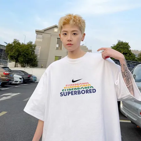 ナイキ Tシャツ