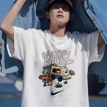 ナイキ Tシャツ