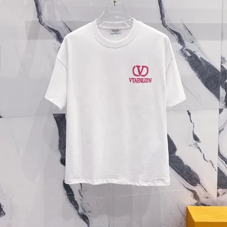 ヴァレンティノ Tシャツ