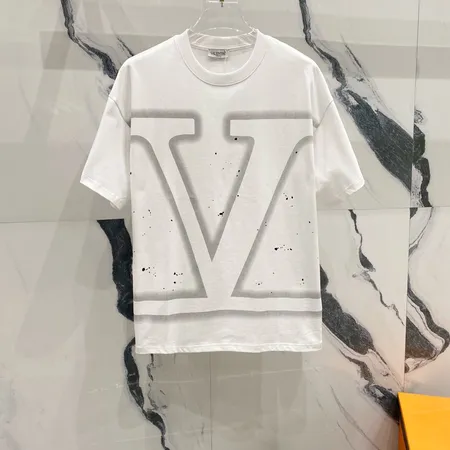 ヴァレンティノ Tシャツ