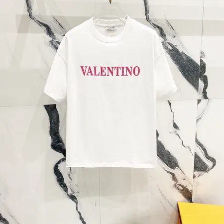 ヴァレンティノ Tシャツ