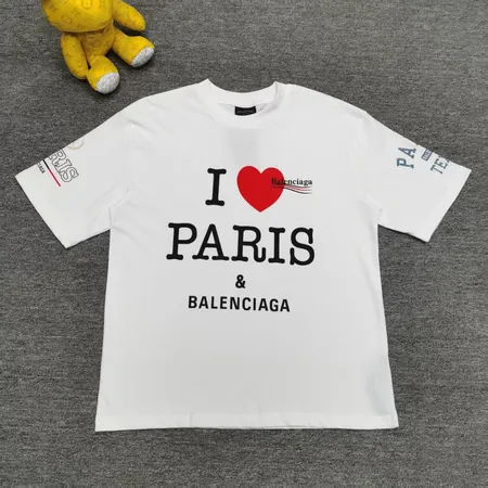 バレンシアガ Tシャツ