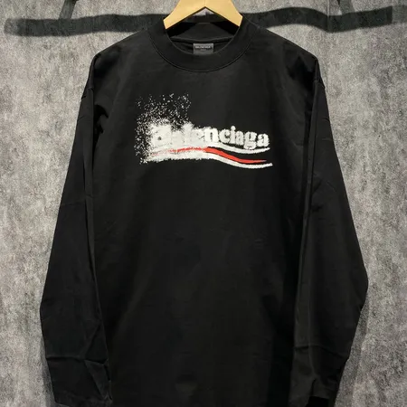 バレンシアガ パーカー