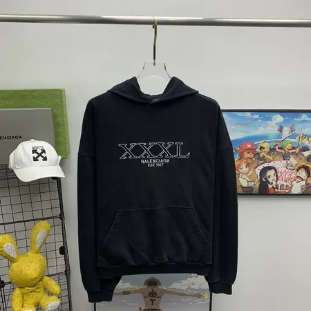 バレンシアガ パーカー