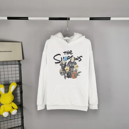 バレンシアガ パーカー