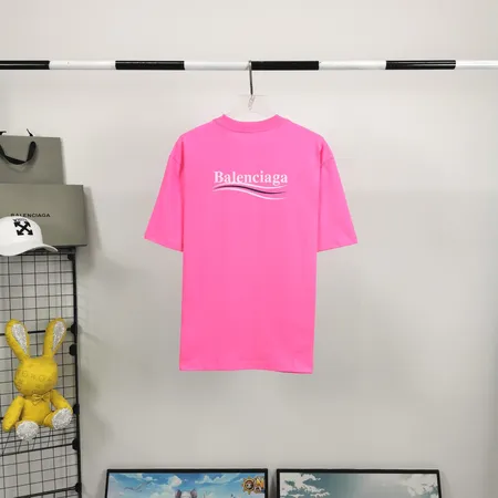 バレンシアガ Tシャツ