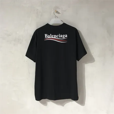 バレンシアガ Tシャツ