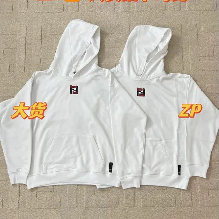 フェンディ パーカー