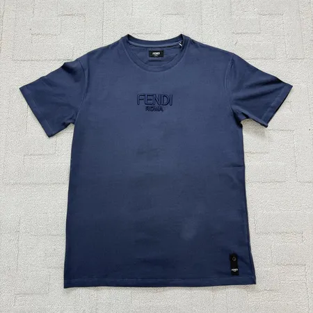 フェンディ Tシャツ