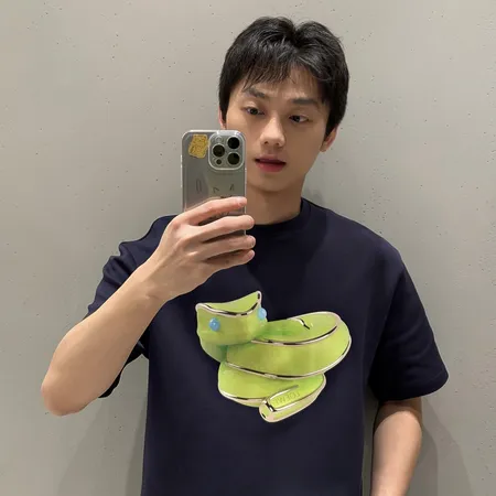 ロエベ Tシャツ