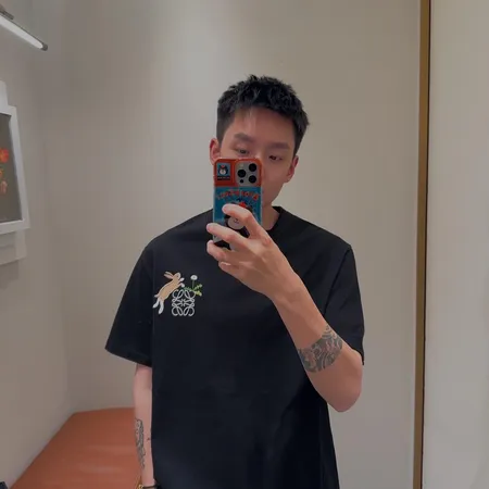 ロエベ Tシャツ