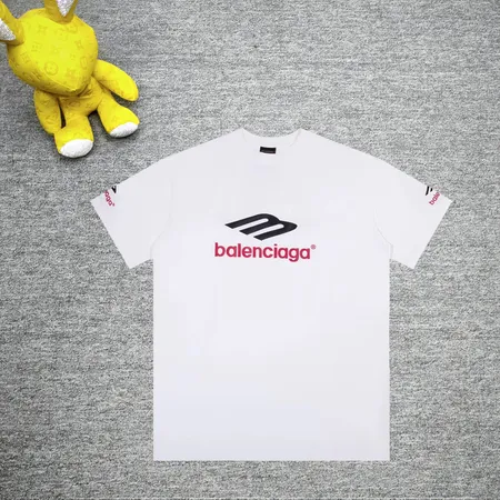 バレンシアガ Tシャツ